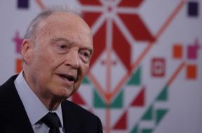 EAC5AA3B-6BC7-4AD9-9126-A2E09291C47C