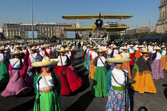 ¡Ay, señito! / La Feria