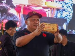 4FF58488-339A-435F-A59D-F5A199575984