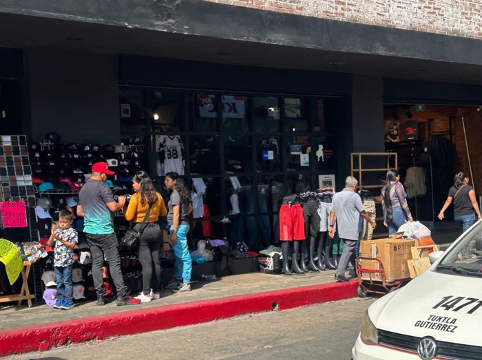 Ambulantaje en Tuxtla: denuncian operativos simulados y cobros de piso