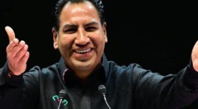 800A9333-F0A6-4BAE-A8CA-0F6B2A351C35