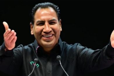 800A9333-F0A6-4BAE-A8CA-0F6B2A351C35