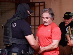 AEFEFF79-16A8-48A6-B81E-D2A360CE6EEE