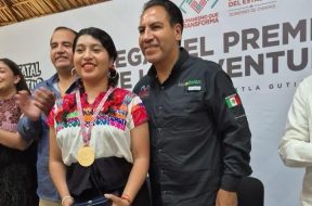 DE3C185F-B313-49C1-AC75-0F026624B6F2