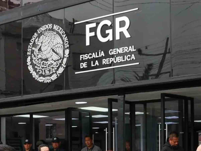 Empresa vinculada a red de huachicol recibió más de 300 millones de la FGR