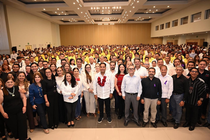 Eduardo Ramírez llama a redoblar esfuerzos para transformar vidas a través de la alfabetización