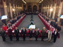 Eduardo Ramírez asiste 1