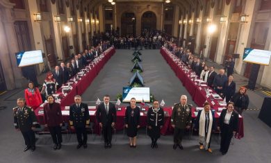 Eduardo Ramírez asiste 1