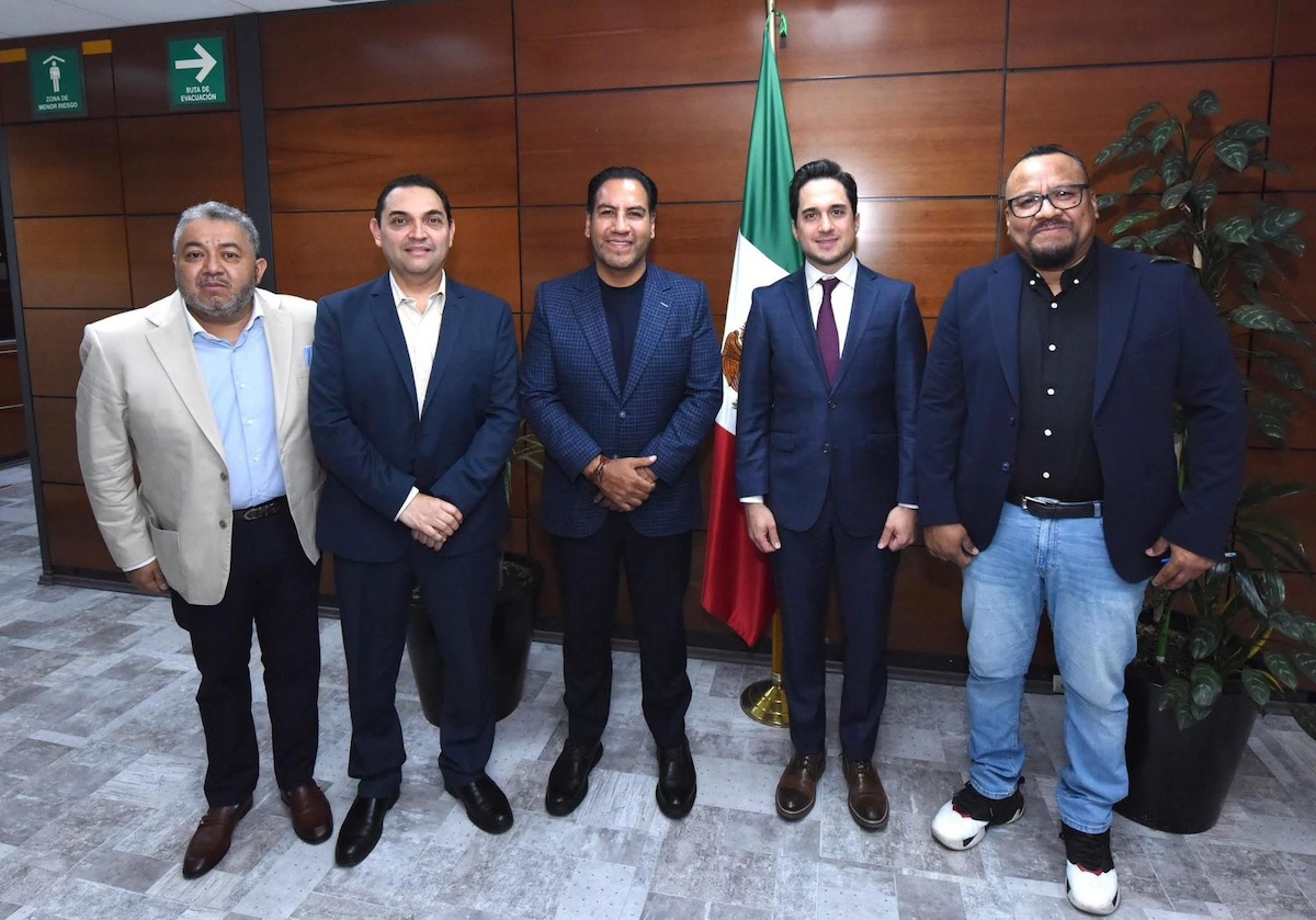 Eduardo Ramírez se reúne con el director general de Banobras, Jorge Mendoza Sánchez