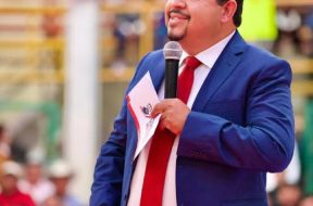 F33EA25A-F733-4A93-A30A-511D54753977