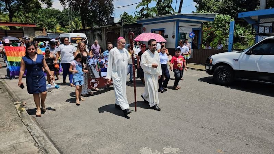 Migrantes de diversas nacionalidades establecen asentamientos en Tapachula