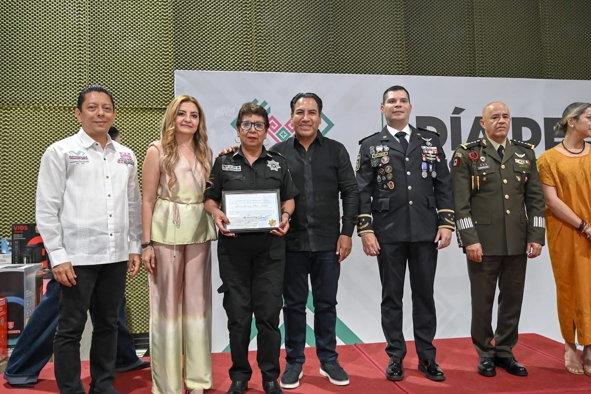 Reconoce Eduardo Ramírez compromiso, entrega y vocación de servicio de la policía de Chiapas