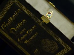 2F2FD2A7-AA76-4FFC-B7F6-A78628118F63