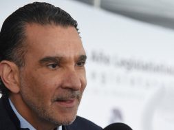 5A70B077-B747-4E27-990C-98F3A1CA46E5