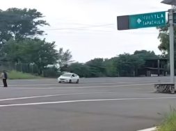 8B0D78AB-026E-49B4-9463-89AC5215CCED