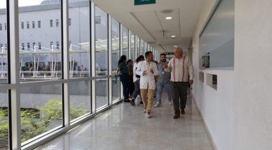 8DC352A0-4695-454B-A40E-2BED81FD35FB