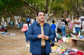 9BC3A684-CCC4-4B08-A4AE-3EE8F5EB3A05