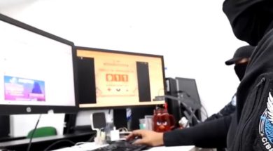 A2DED326-9792-4877-A366-17536E23F81A