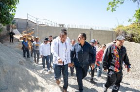 B800EDFC-9FD0-4DFC-A0DA-395DFE4C143F