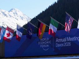 D838E260-354E-498F-B565-ADDFD75FE029