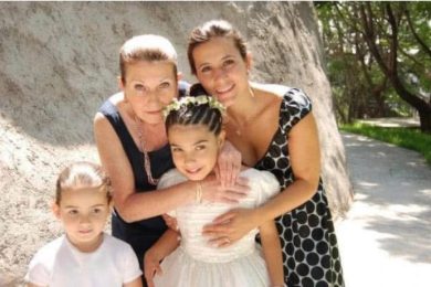 121F5C78-4C1A-4C8C-96AE-84038EF86599