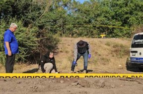 2500C9C1-1CBC-461C-8A4B-07ACD445995A