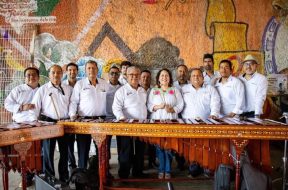 4A83FFEE-E099-4714-BFBC-4273D443D964