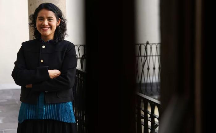 Nadia López releva a Marx Arriaga al frente de Materiales Educativos 