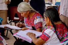 50E230BF-7224-42B8-995F-408BF42EFC5B