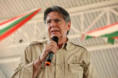 54504818-A54D-47E9-82C5-6A28B2094924