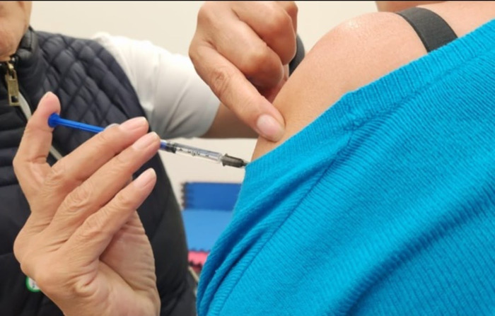 El regreso del sarampión / A Estribor