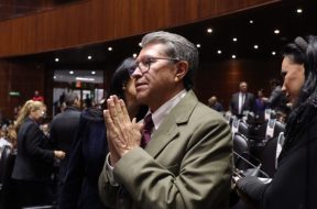 89639F1E-566B-407A-8B5E-9E812858ADC6