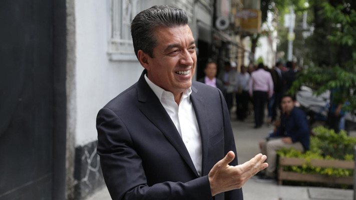 Exfuncionario del Servicio Exterior critica gestión de Rutilio Escandón