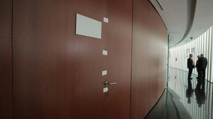 Polémica en el Senado por operación de un salón de belleza dentro del recinto legislativo