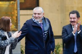 CA9610FB-F8EB-4CD4-AC6B-B7CD38A411A0