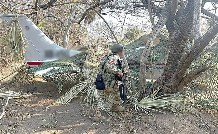 Interceptan avioneta procedente de Tapachula cargada de cocaína