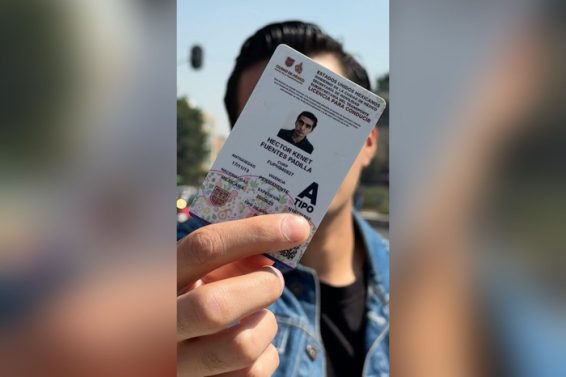 F4451D9D-2A6F-4146-8CEE-4535BFA89A65