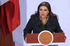 FE7040F7-AF5A-46AC-883D-2AFB9B300299