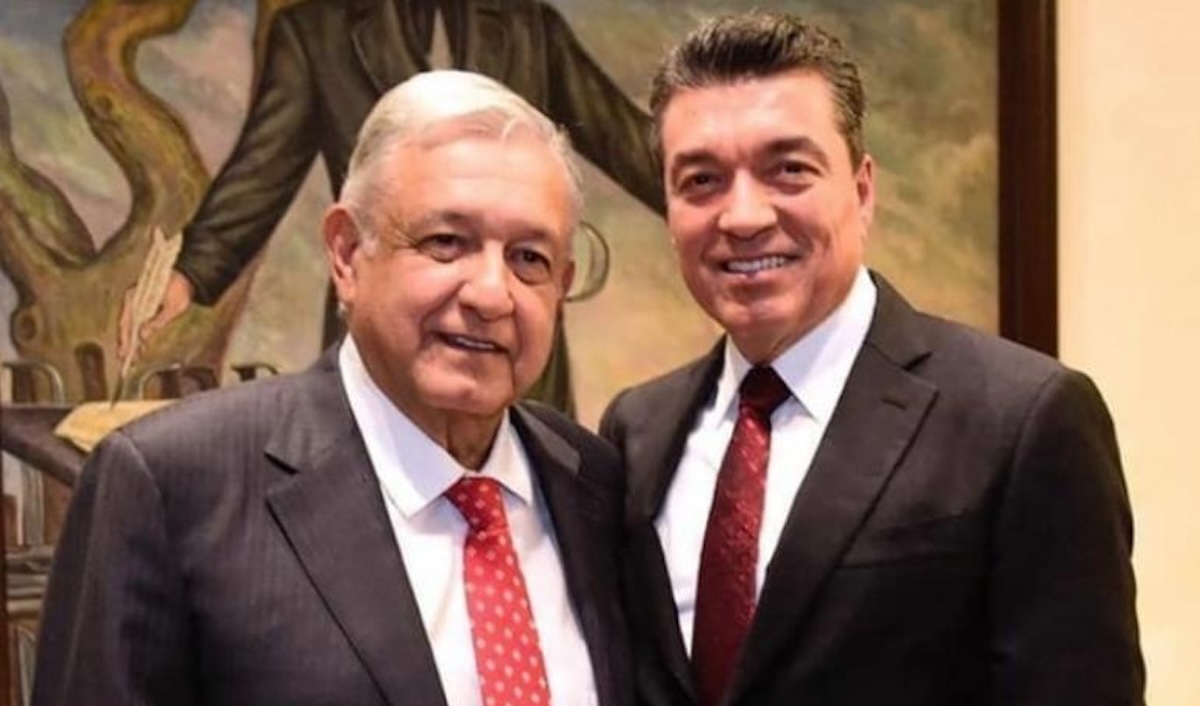 Libro exhibe decisiones políticas en Chiapas durante la campaña presidencial de AMLO