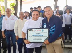 0845DFA6-CF7B-483D-A2B9-03C13EAB5A9A