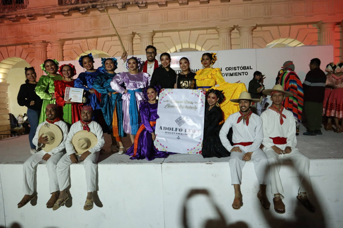 Danza y tradición llenan de color el corazón de San Cristóbal de Las Casas