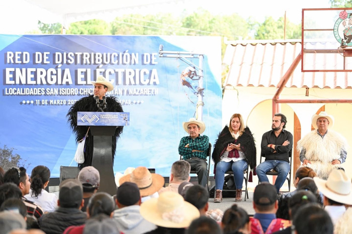 En Teopisca, Eduardo Ramírez impulsa obras de infraestructura eléctrica y educativa