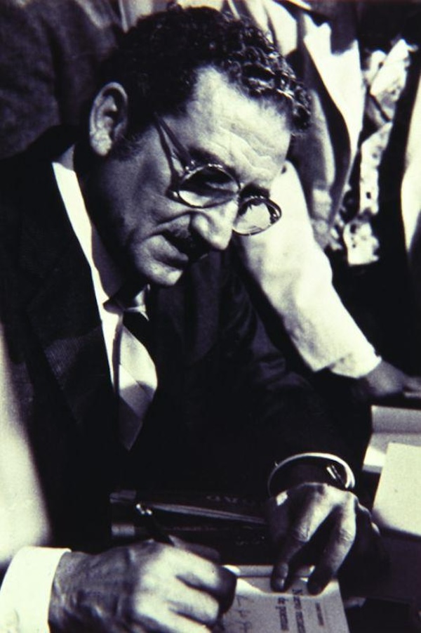 Con un poemario inédito, se celebrarán 100 años del natalicio de Jaime Sabines