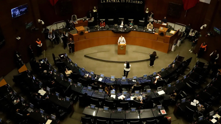 Diputados avalan reforma contra pensiones “doradas”; pasa a los congresos locales