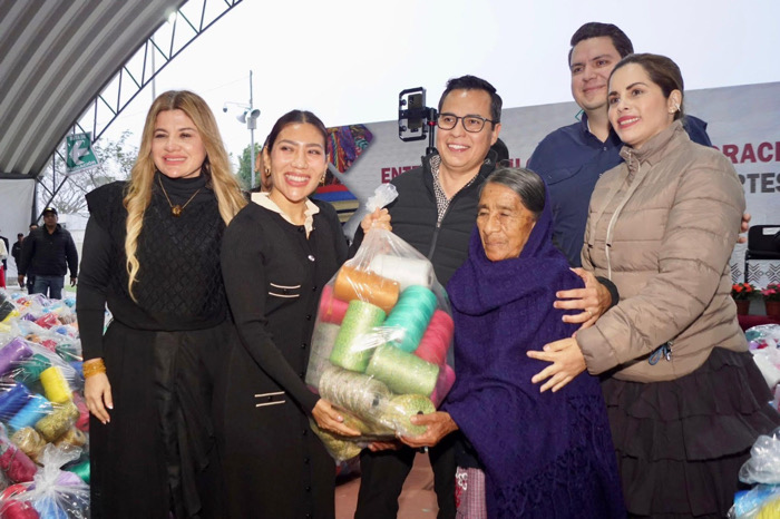 Impulsan tradición hamaquera en Berriozábal con entrega de insumos a artesanos