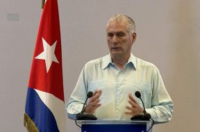 60BEE7EB-3CA8-4EC0-8307-DA4AC7F9339B