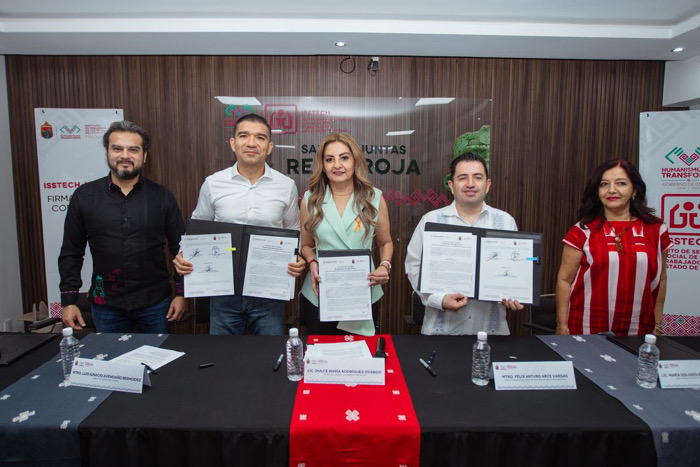 Isstech firma carta compromiso con Renapo