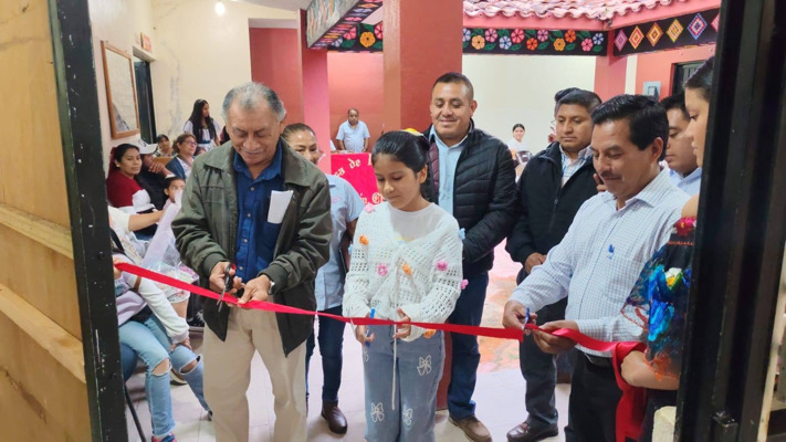 Infancia y creatividad: inauguran exposición pictórica en Chilón
