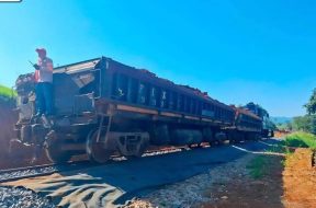 9E13231F-4DF0-4DF1-8135-BF2E8DB6B0B5