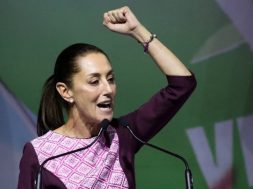 C3C49A8C-F074-4D3C-8CC8-99DE2781B25F